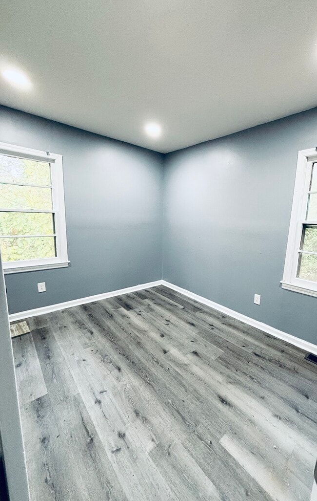 Photo - 800 West Ave