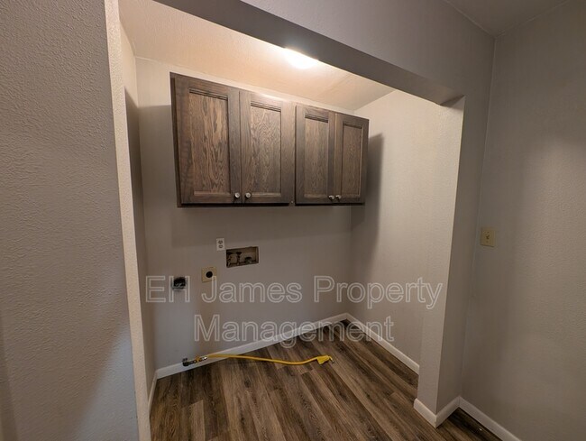 Photo - 1912 E 55th Pl