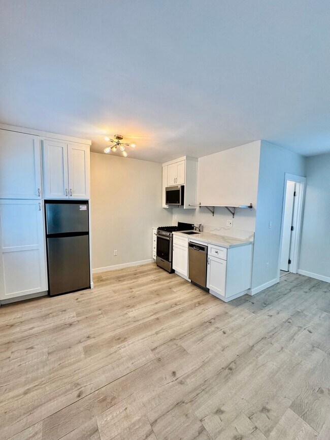 Photo - 613 S Prairie Avenue