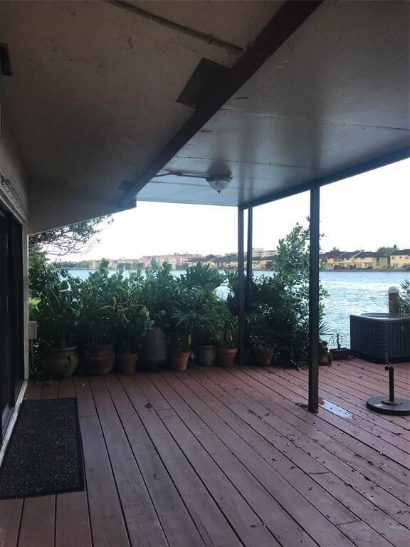 Photo - 598 NE 199th Terrace