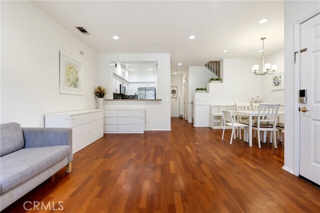 303 Terra Bella