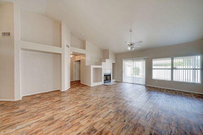 Photo - AVAILABLE NOW!!!!!