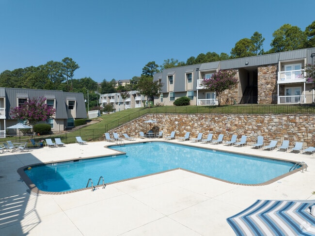 Pool - Valley Station Apartment Homes