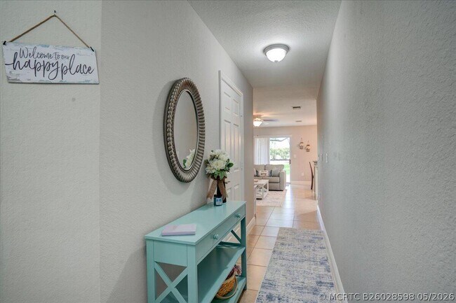 6633 Old Farm Trail