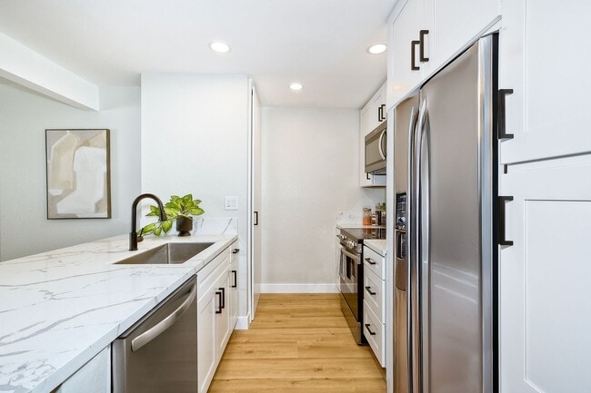 Photo - 9209 Village Glen Dr