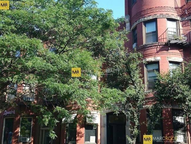 Photo - 291 Newbury St Unit 3R