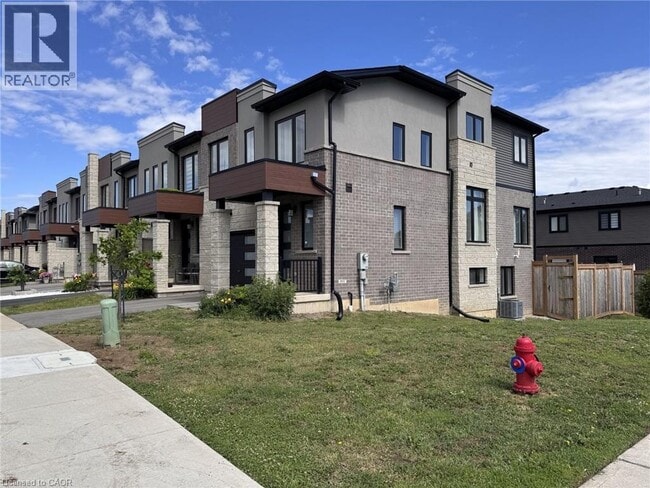 Photo - 85 Bensley Ln