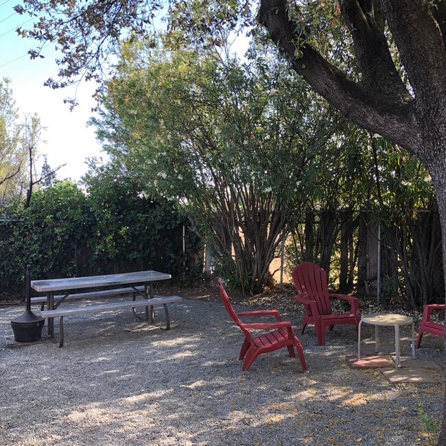 Photo - 344 // Holly Oaks Apartments