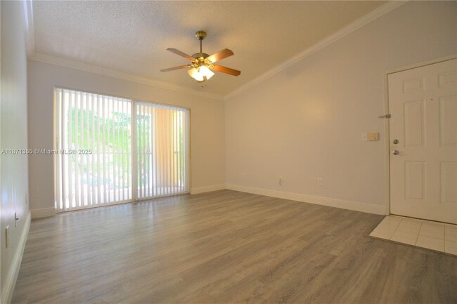 Photo - 160 Yacht Club Way Unit 304