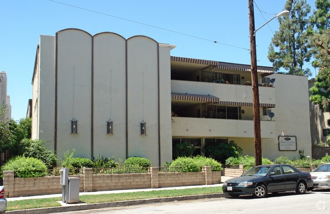 Photo - Willis Manor Apartments