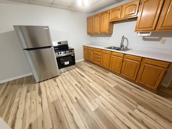 Photo - 237 Spruce St