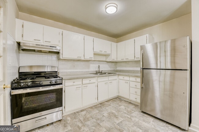 Photo - 1340 Pineglen Dr