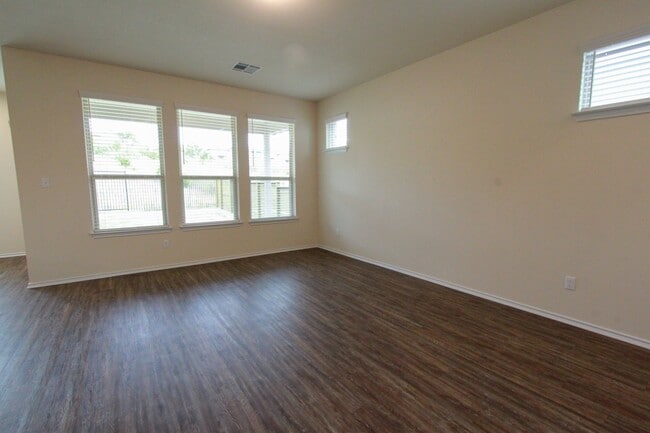 Photo - 3651 Sandy Brook Dr