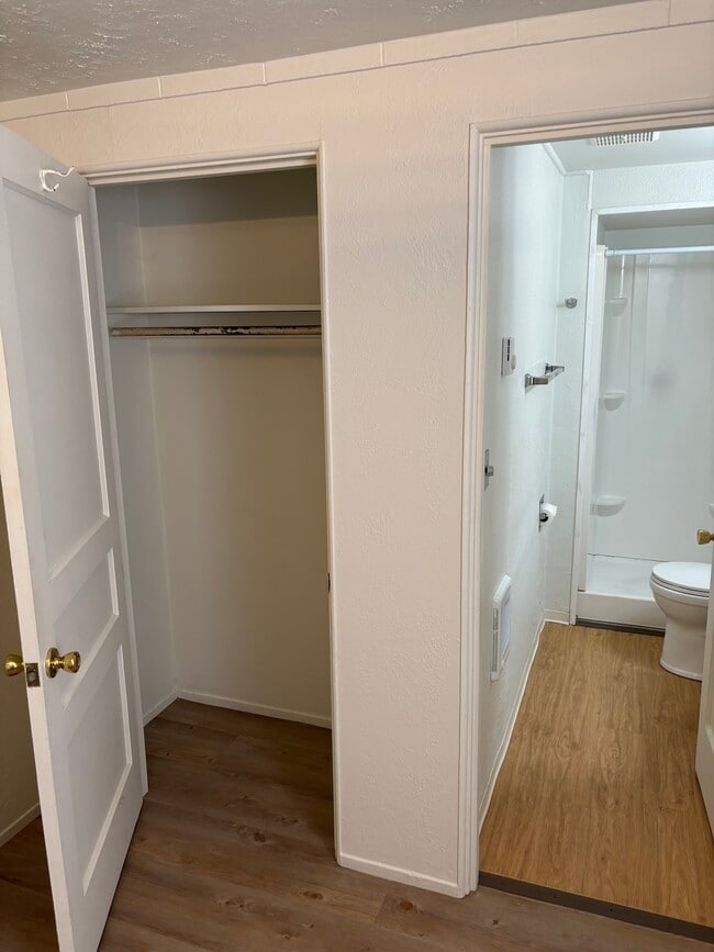 Closet/bathroom - 1819 Carroll St Unit 1