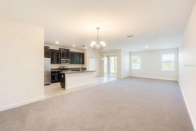 Photo - 2037 Lakeside Ave