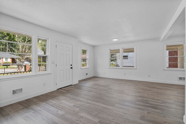 Photo - 72 Madera Dr