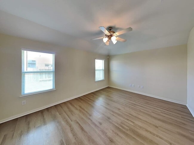 Photo - 8622 Doskocil Dr