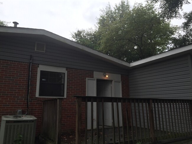 Photo - **AVAILABLE NOW**Total Electric East Columbus 4 bedroom/1 bathroom Home for Rent***
