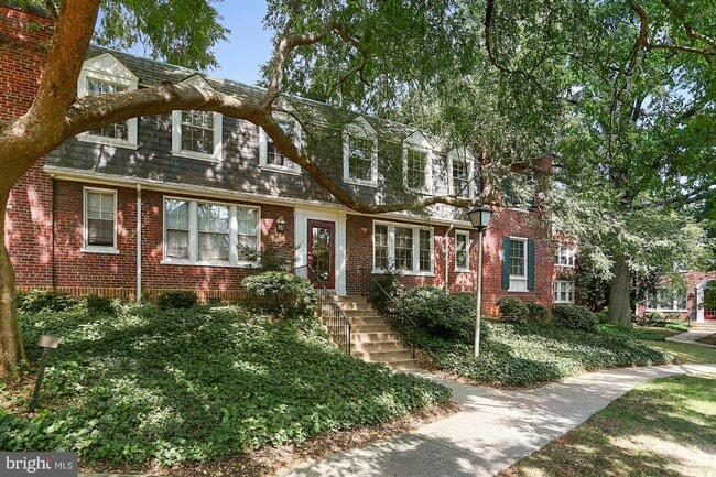 Building Photo - 1774 N Troy St Unit 721 Rental