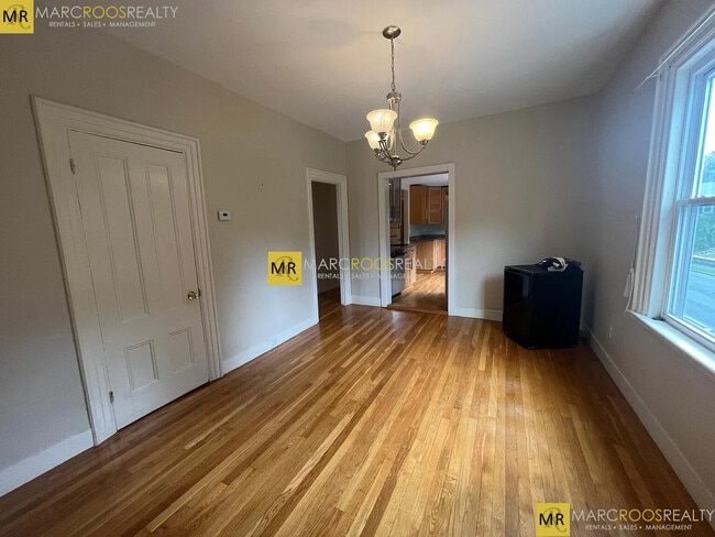 Photo - 76 Chestnut St Unit 1