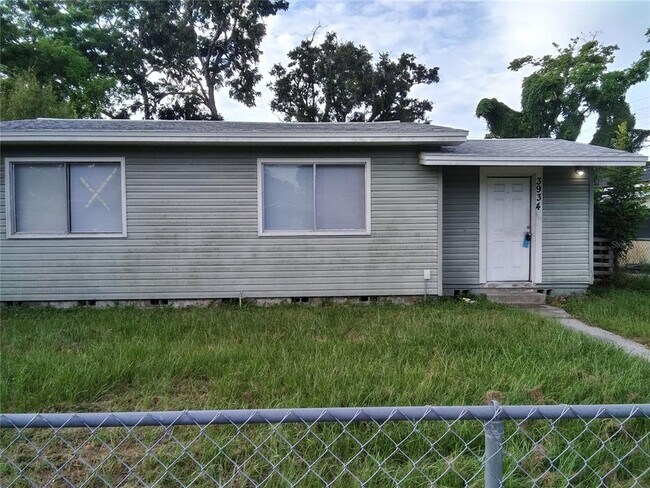 Building Photo - 3934 40th Ave N Rental