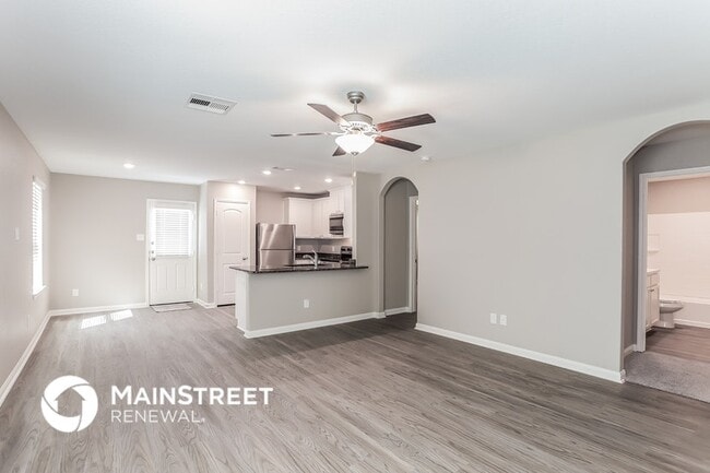 Photo - 25238 Dickens Dr