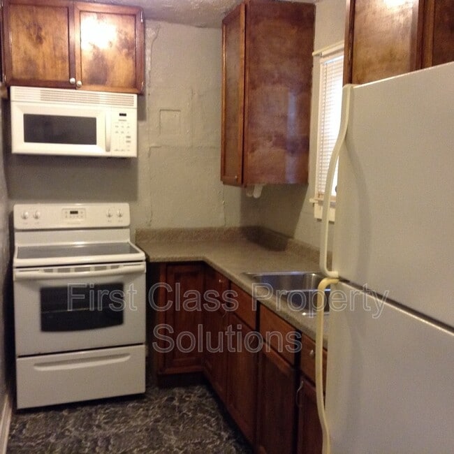 Photo - 121 NW 29th St