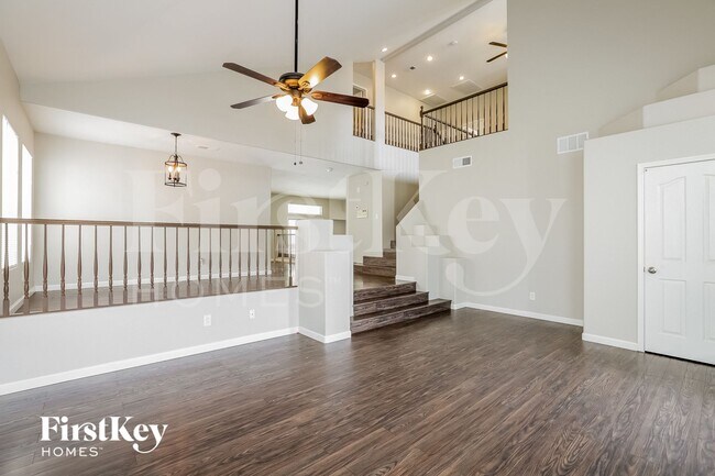 Photo - 7208 Golden Falcon St