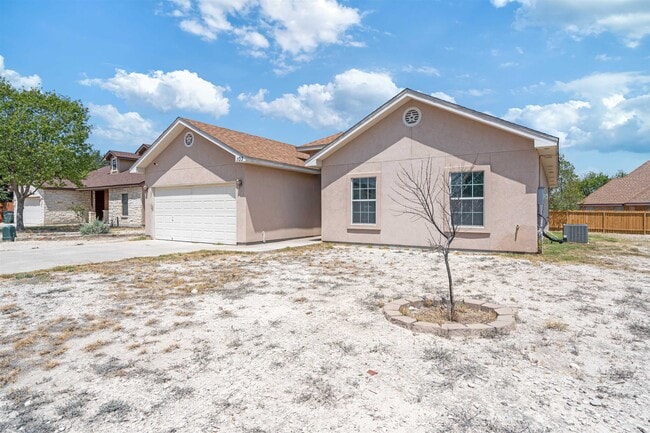 Photo - 103 Spike Run