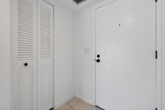 Photo - 100 Golden Isles Dr Unit 406