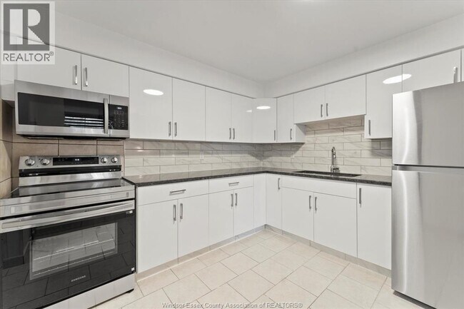 Photo - 1160 Howard Ave Unit 102