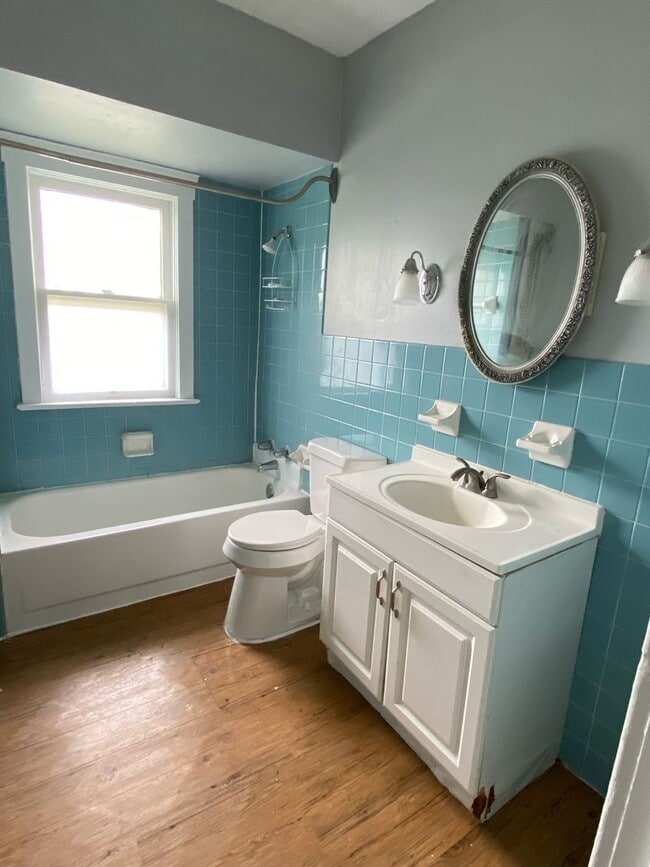 Building Photo - Section 8 Welcomed! Charming 3-bedroom hom... Rental