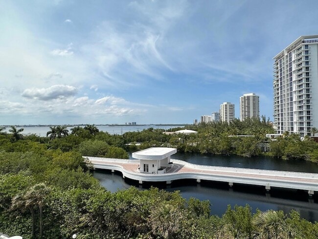 Building Photo - 4200 N Ocean Dr Unit 2-506