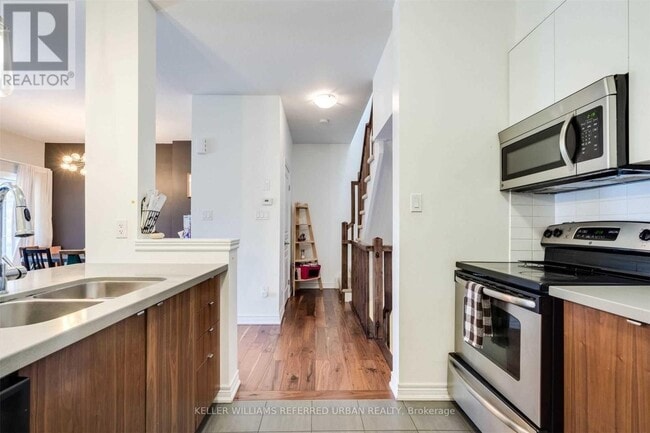 Photo - 541 Winston Rd