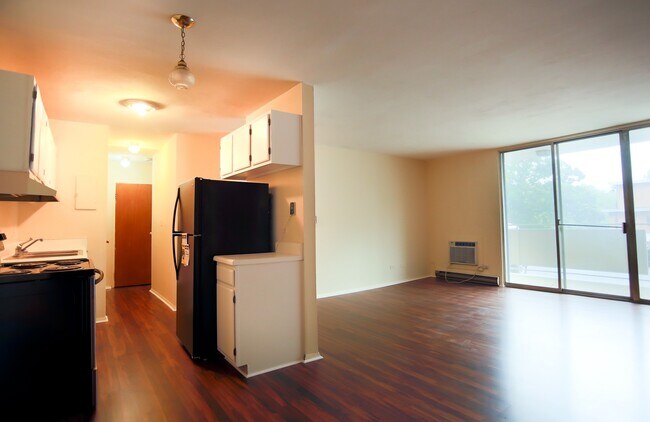 Photo - 1800 Jefferson Park Ave