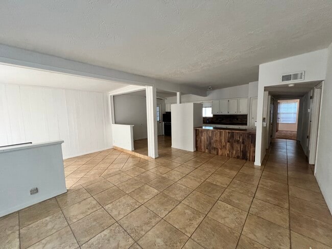 4510 N Shea Pky