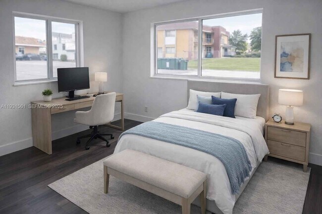 Photo - 638 NE 166th St Unit 4