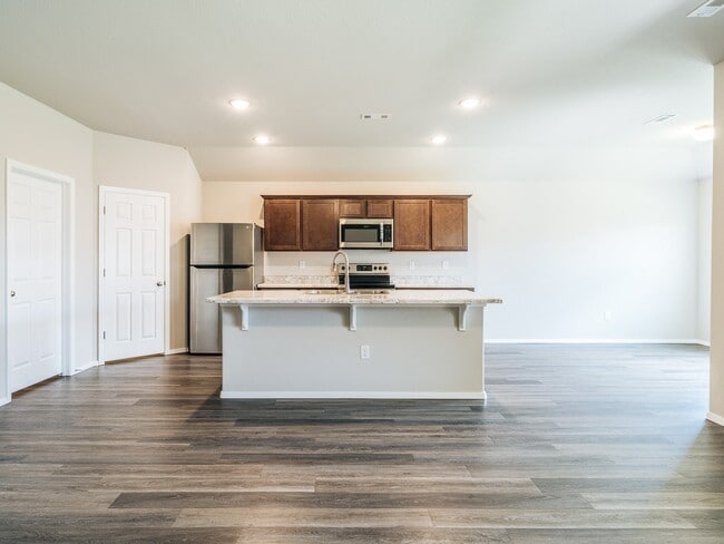 Photo - 1731 King Rd