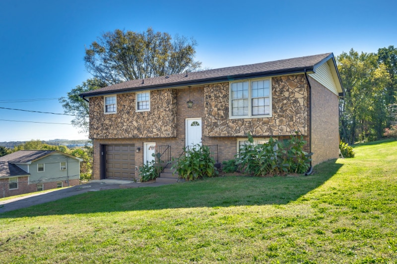 Photo - 3045 Sunnyview Dr