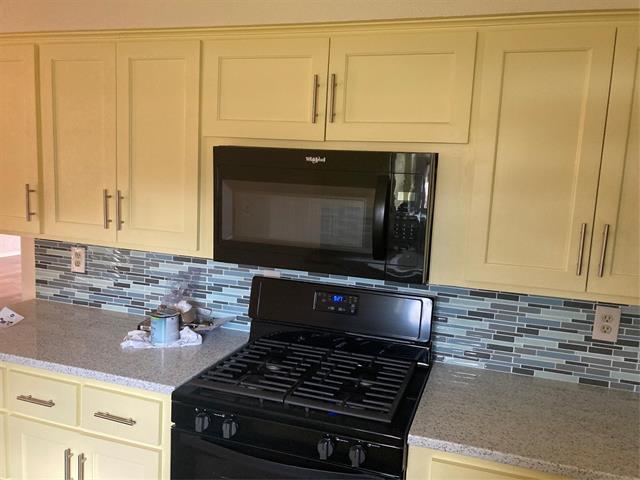 Photo - 925 Boone Dr