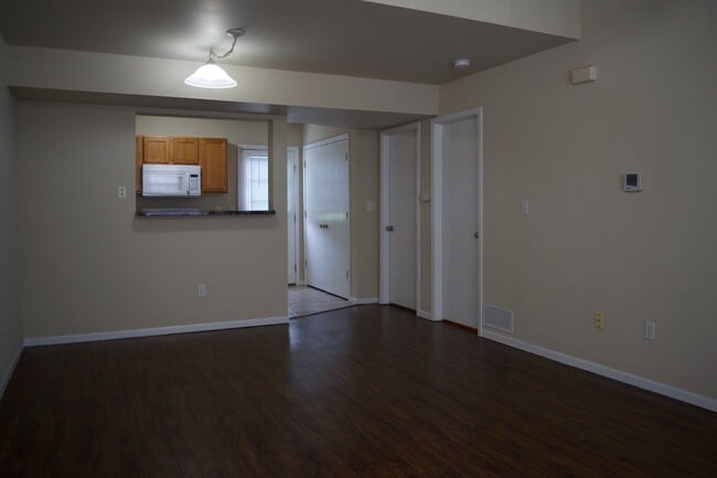 Photo - Nice 4 Bed 3 Bath Duplex!