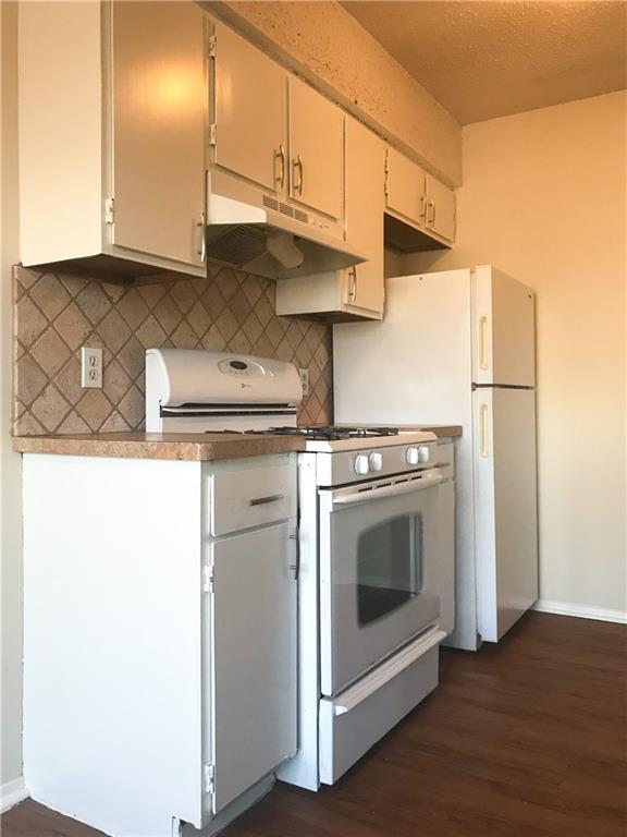 Photo - 1203 W 49th St Unit D