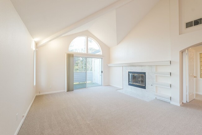 Photo - PURE Property Management Presents: Elegant 2 Bedroom Condo in Fountaingrove!