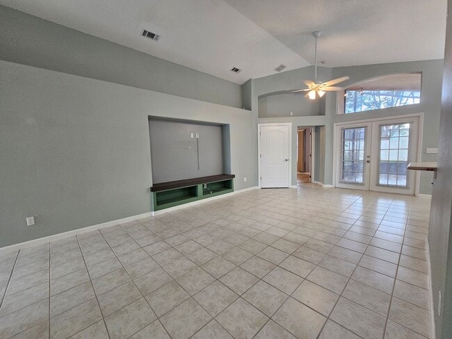 Photo - Spacious 3-bed, 2-bath Home Designed for Comfortable everyday living in Clermont, FL
