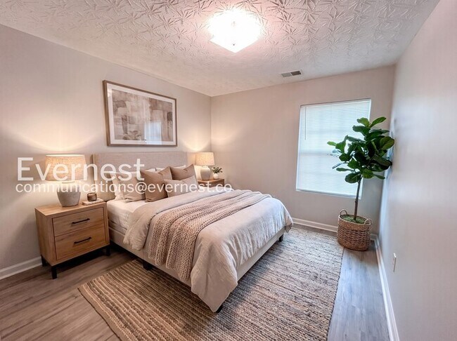 Photo - 5604 Windfall Ln