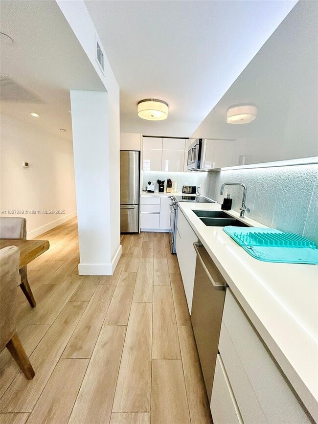 Photo - 100 Lincoln Rd Unidad 1429