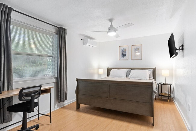 Photo - 3903 E Powhatan Ave Unidad SI ID1244367P