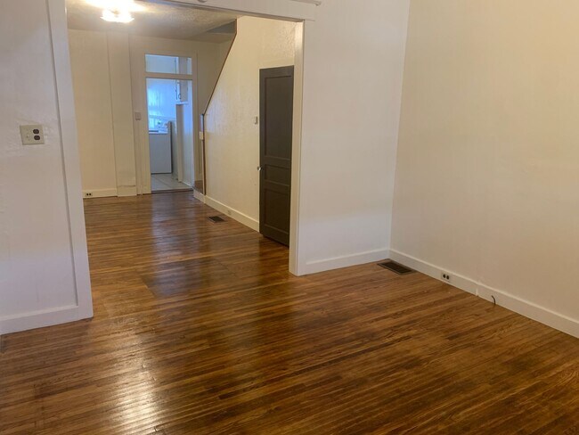 Photo - York City-3 Bedroom 1 Bath House