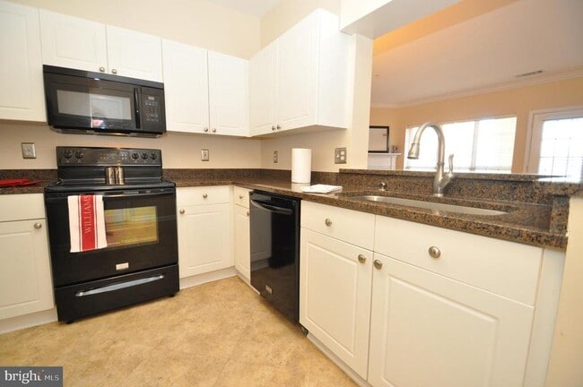 Photo - 4550 Strutfield Ln Unit 2323