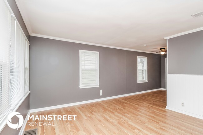 Photo - 1928 2nd Ave